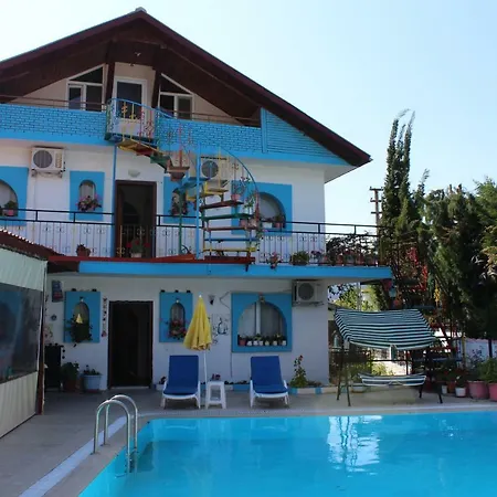 Hotel Alinda *
